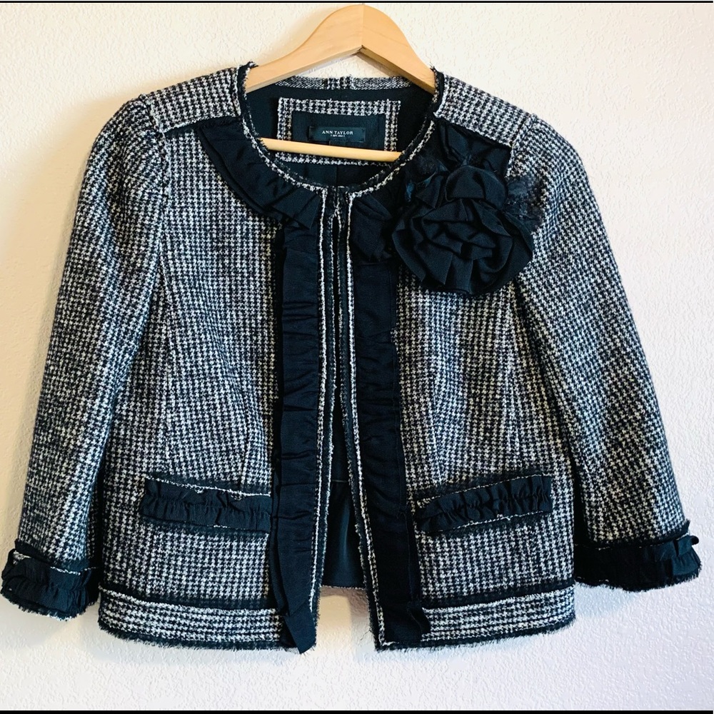Ann Taylor Fabulous Embellished Black Cropped Vintage Chanel Style Jacket!